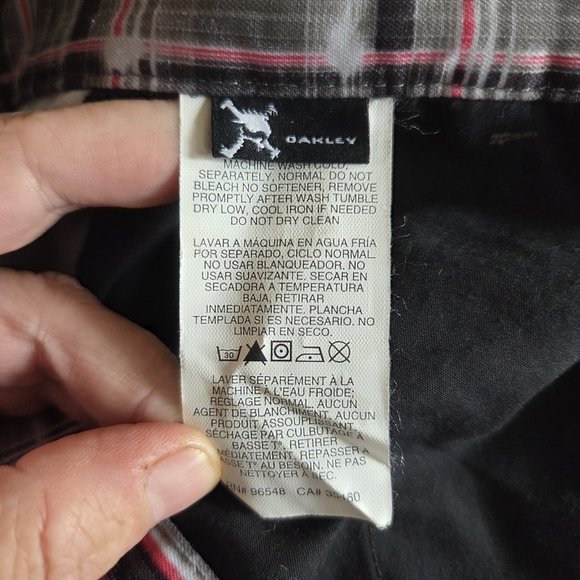 Oakley Men's Plaid Golf Pants - Black, Gray, and Pink Size 36x33 - Picture 8 of 10